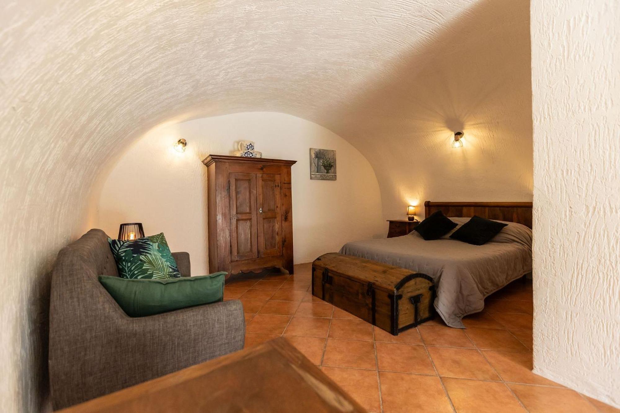 Les Monteils Hotell Grospierres Exteriör bild